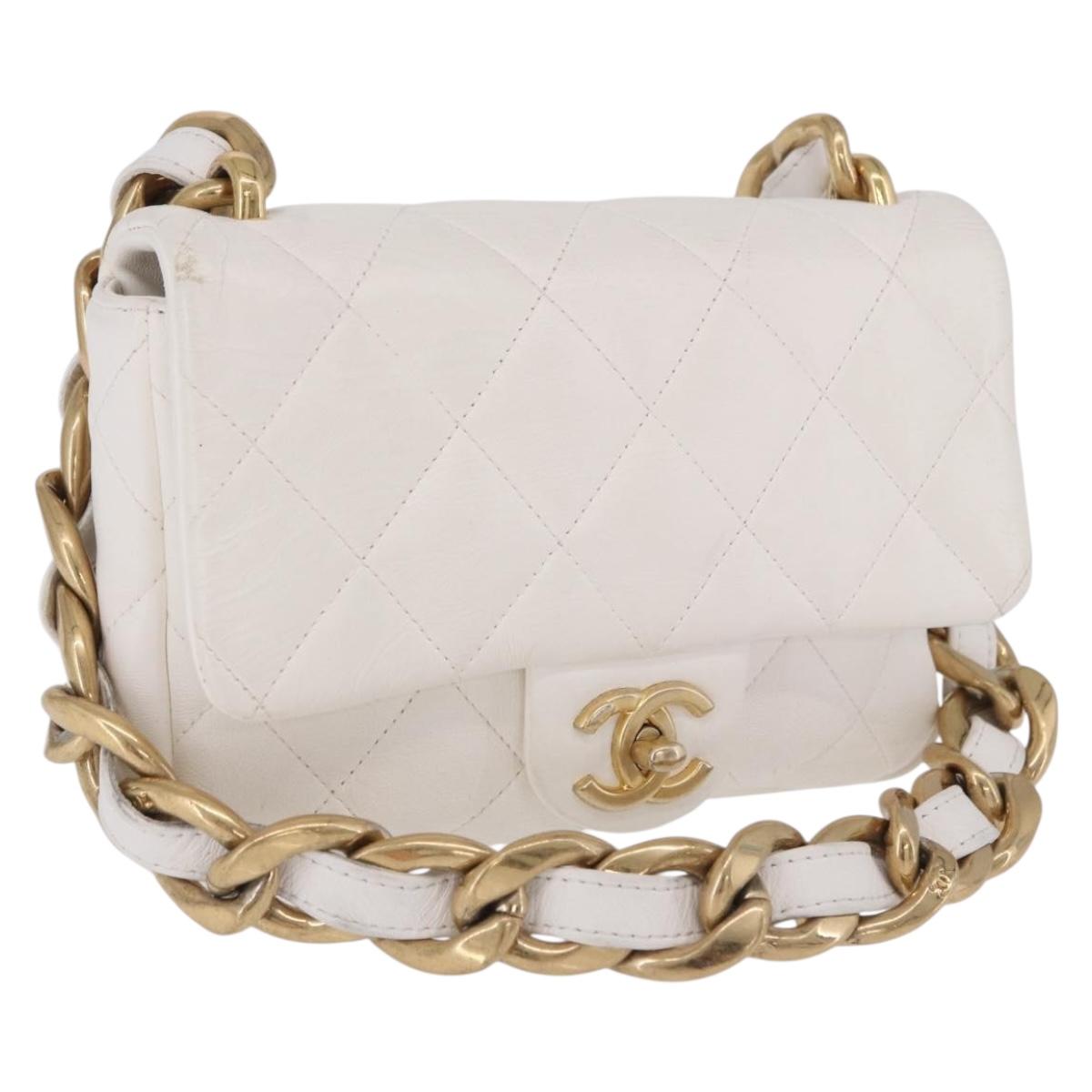 CHANEL Matelasse Chain Shoulder Bag Leather White Gold Tone CC Auth 202072SAM