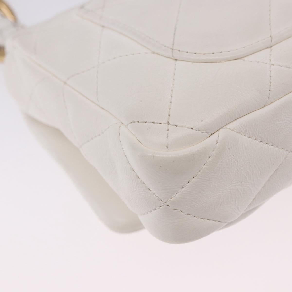 CHANEL Matelasse Chain Shoulder Bag Leather White Gold Tone CC Auth 202072SAM
