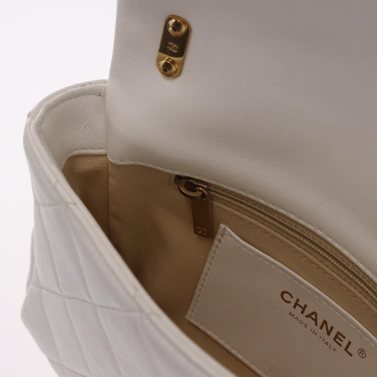 CHANEL Matelasse Chain Shoulder Bag Leather White Gold Tone CC Auth 202072SAM