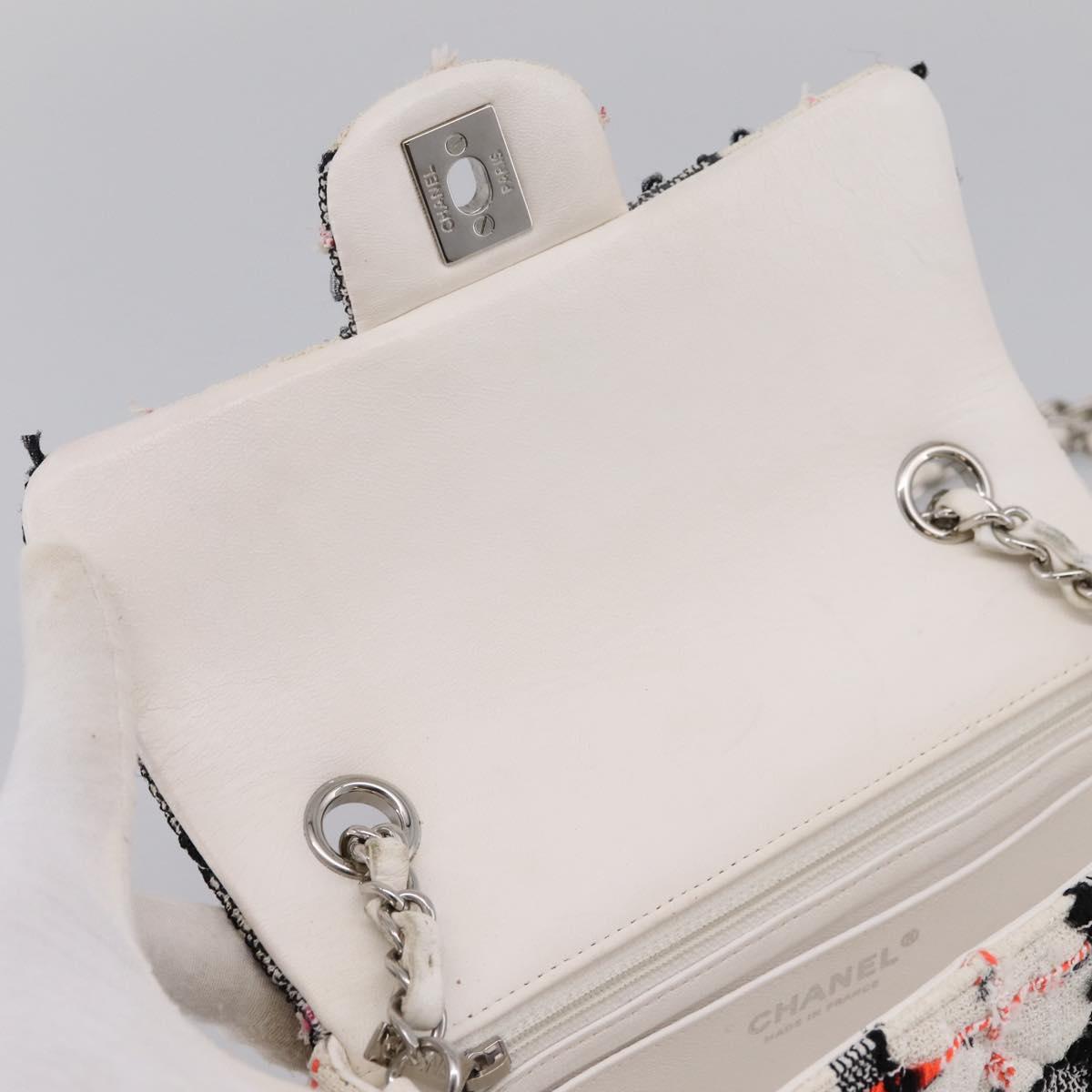 CHANEL Mini Matelasse 20 Chain Shoulder Bag tweed White Silver CC Auth 202073SM