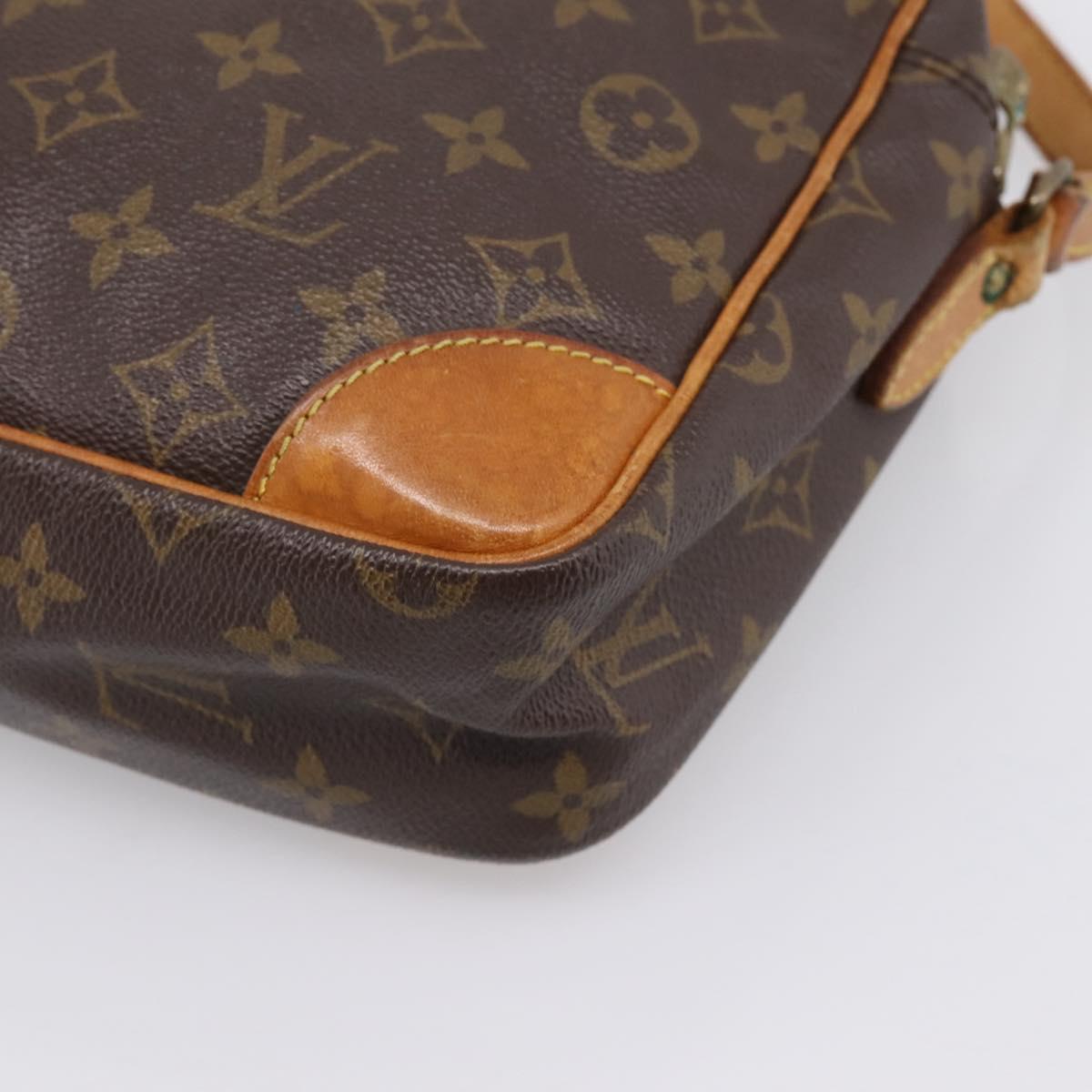 LOUIS VUITTON Monogram Trocadero 27 Shoulder Bag M51274 LV Auth 202123
