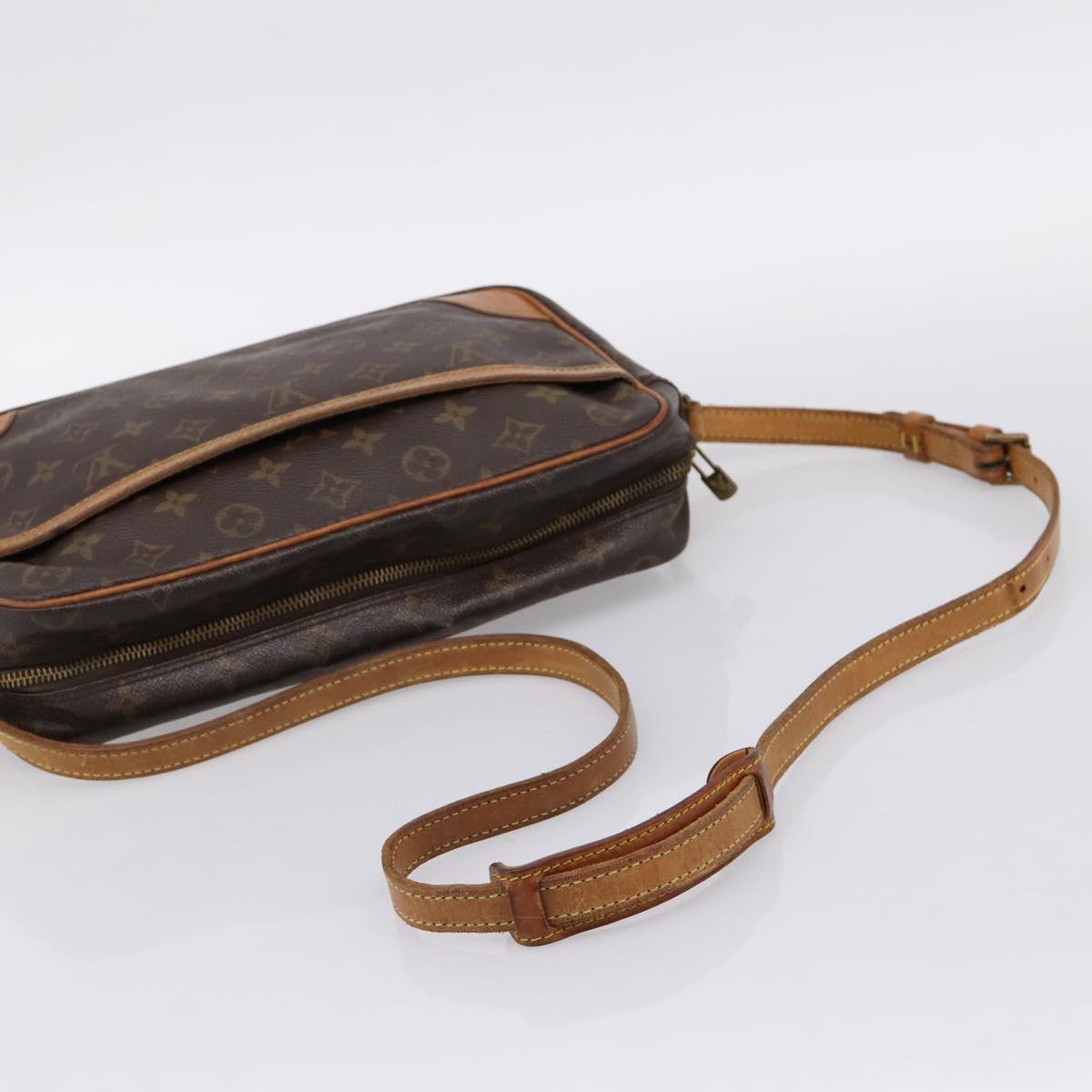 LOUIS VUITTON Monogram Trocadero 27 Shoulder Bag M51274 LV Auth 202123