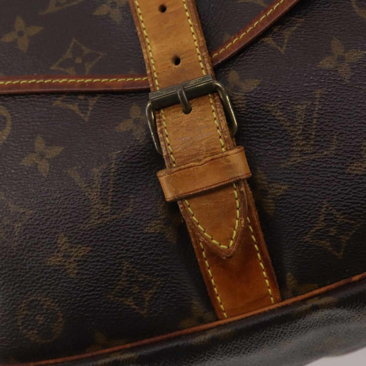 LOUIS VUITTON Monogram Saumur 35 Shoulder Bag M42254 LV Auth 202248