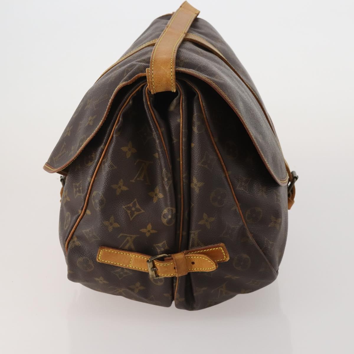 LOUIS VUITTON Monogram Saumur 35 Shoulder Bag M42254 LV Auth 202248