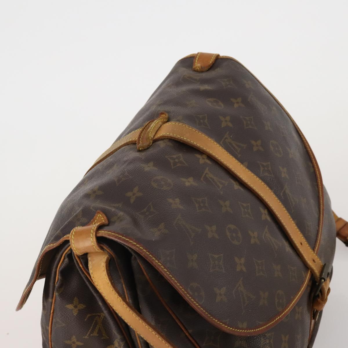 LOUIS VUITTON Monogram Saumur 35 Shoulder Bag M42254 LV Auth 202248