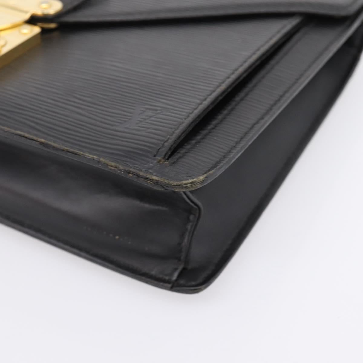 LOUIS VUITTON Epi Serie Dragonne Clutch Bag Black Noir M52612 LV Auth 202460