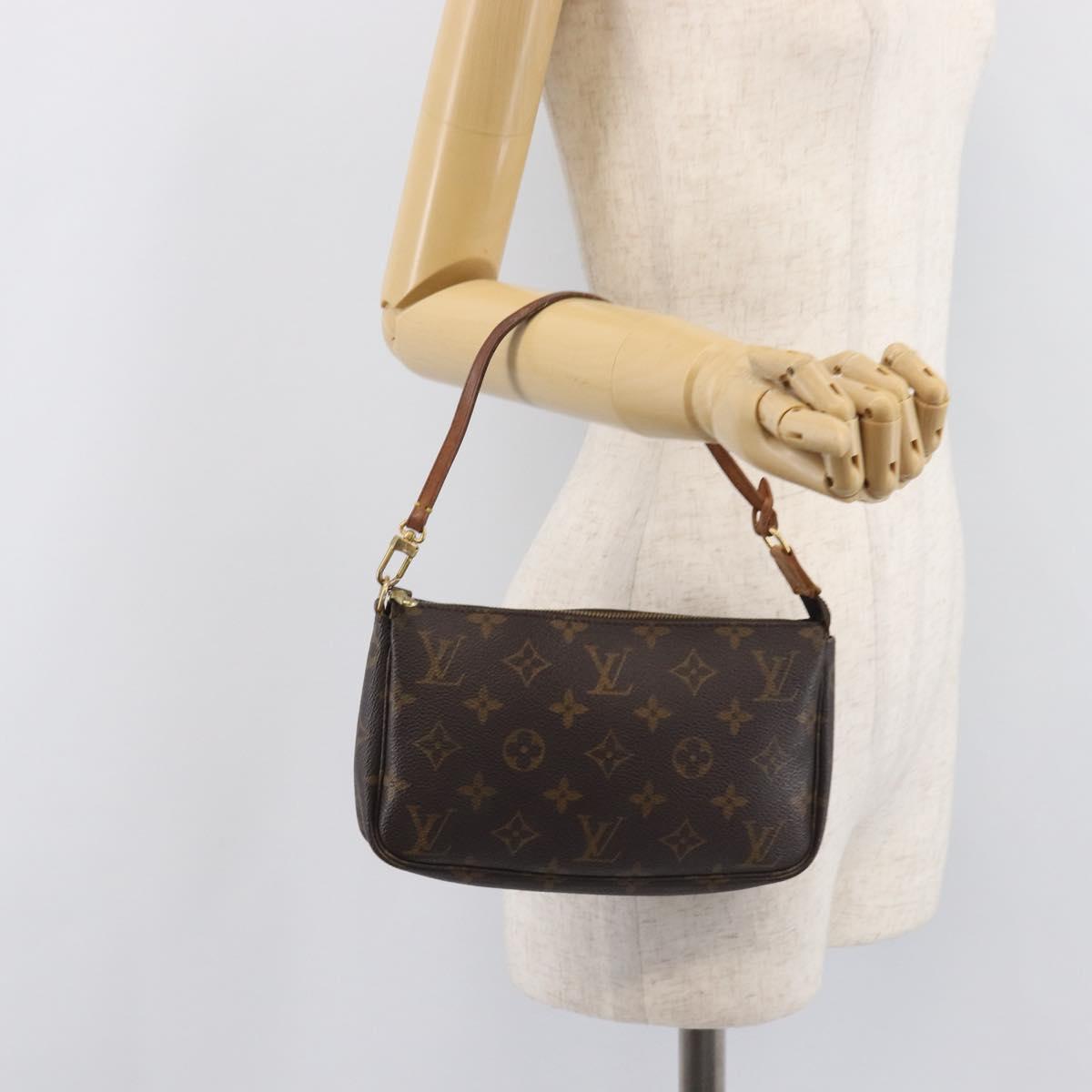 LOUIS VUITTON Monogram Pochette Accessoires Pouch M51980 LV Auth 202469