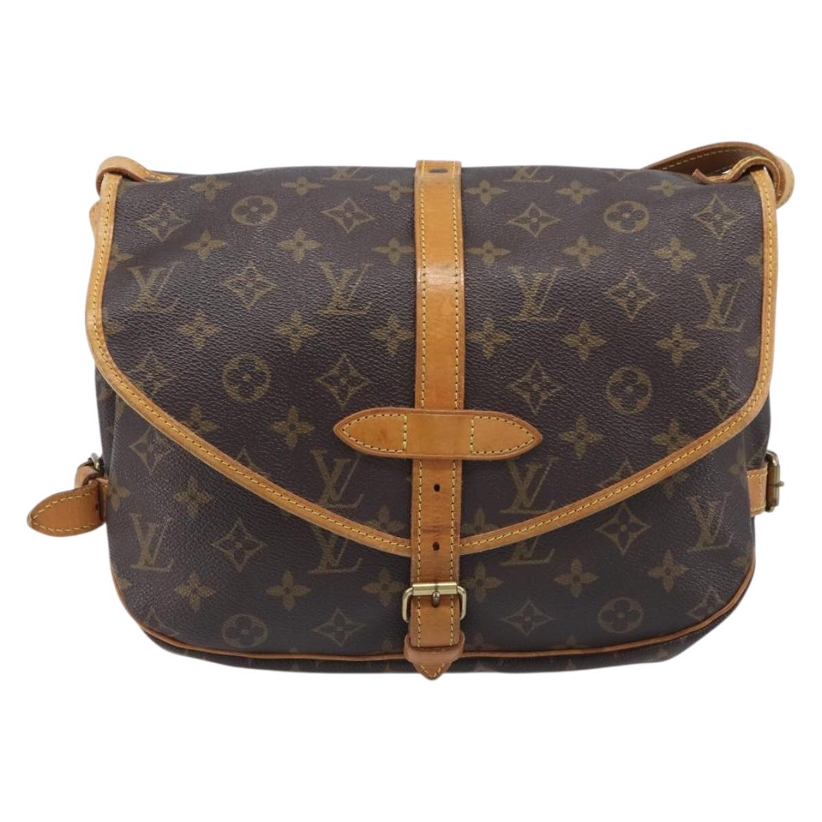 LOUIS VUITTON Monogram Saumur 30 Shoulder Bag M42256 LV Auth 202493