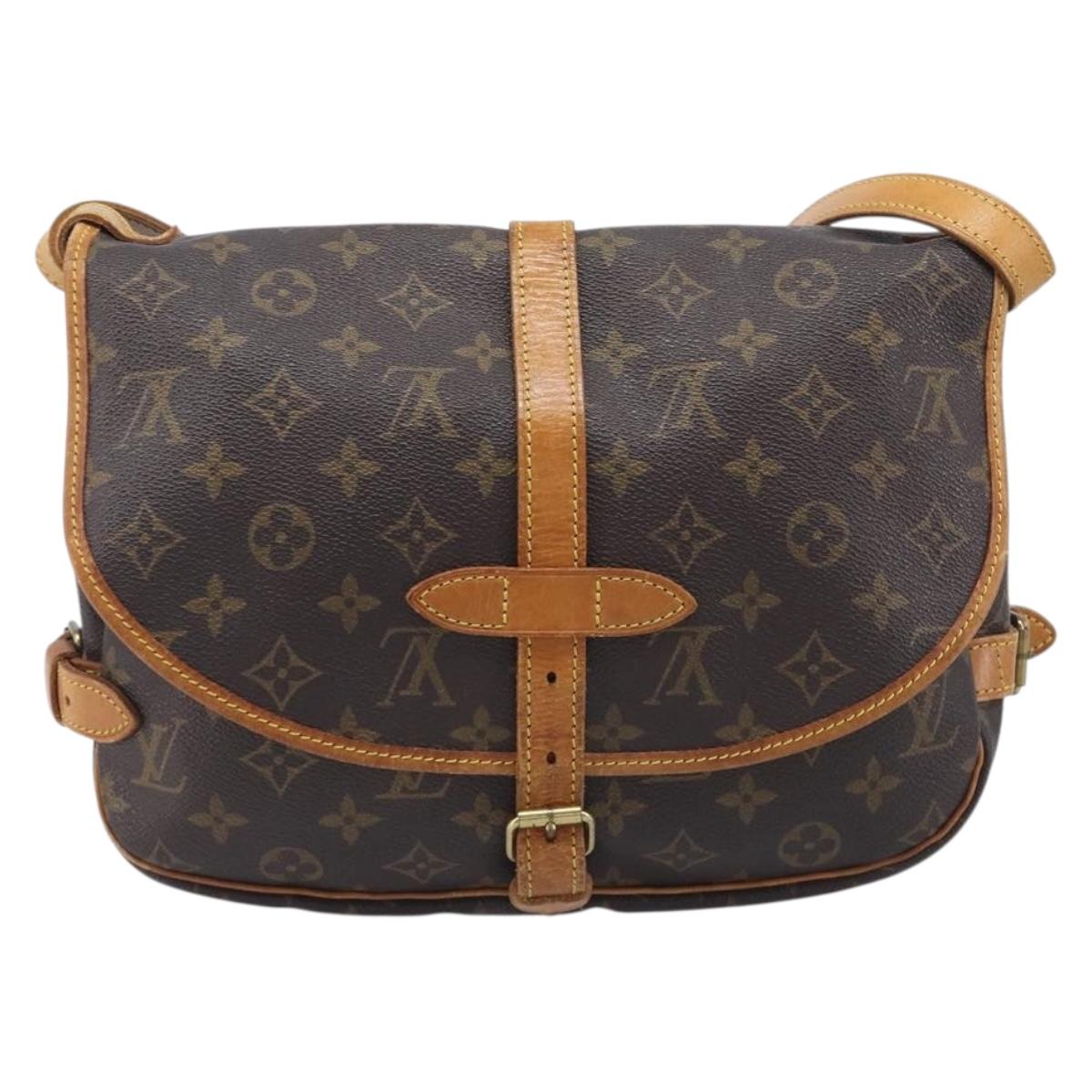 LOUIS VUITTON Monogram Saumur 30 Shoulder Bag M42256 LV Auth 202493