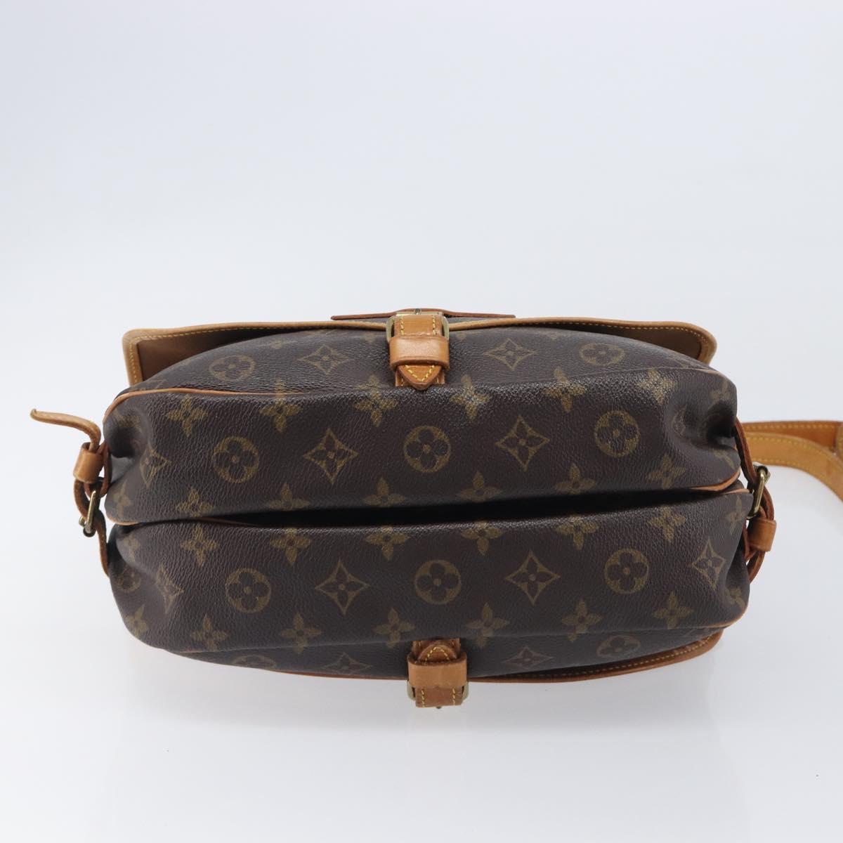 LOUIS VUITTON Monogram Saumur 30 Shoulder Bag M42256 LV Auth 202493
