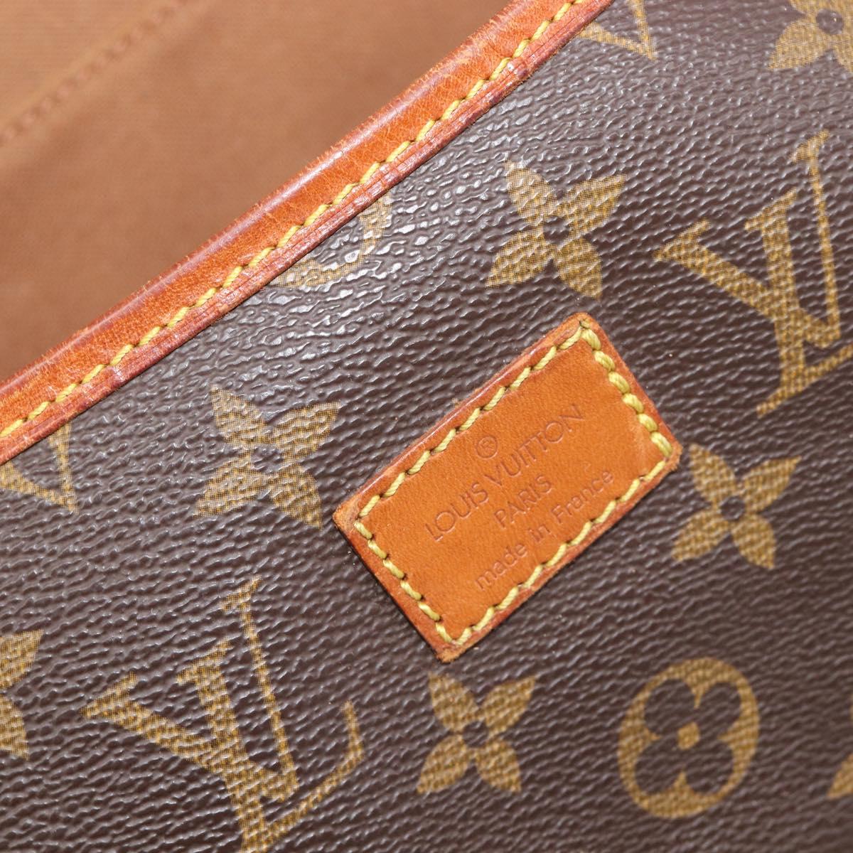 LOUIS VUITTON Monogram Saumur 35 Shoulder Bag M42254 LV Auth 202513