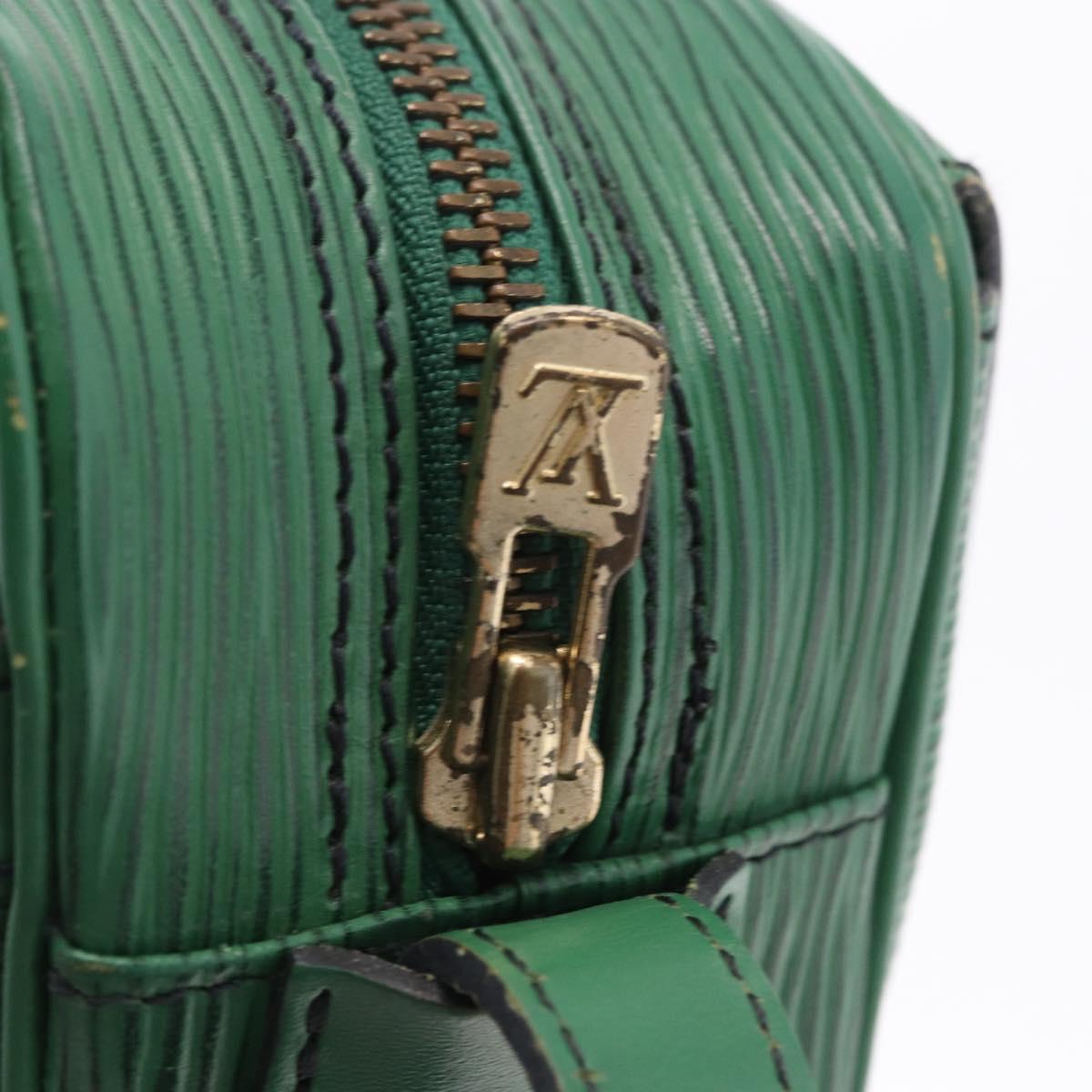 LOUIS VUITTON Epi Jeune Fille MM Shoulder Bag Green M52154 LV Auth 202611