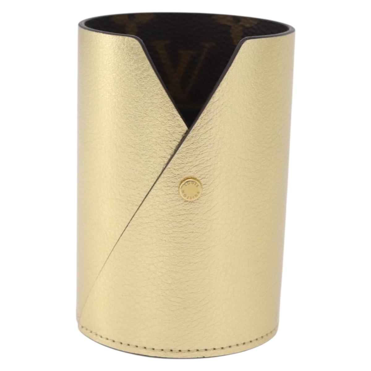 LOUIS VUITTON Monogram Pocrayon Gaston Pen Case Gold LV Auth 202723A