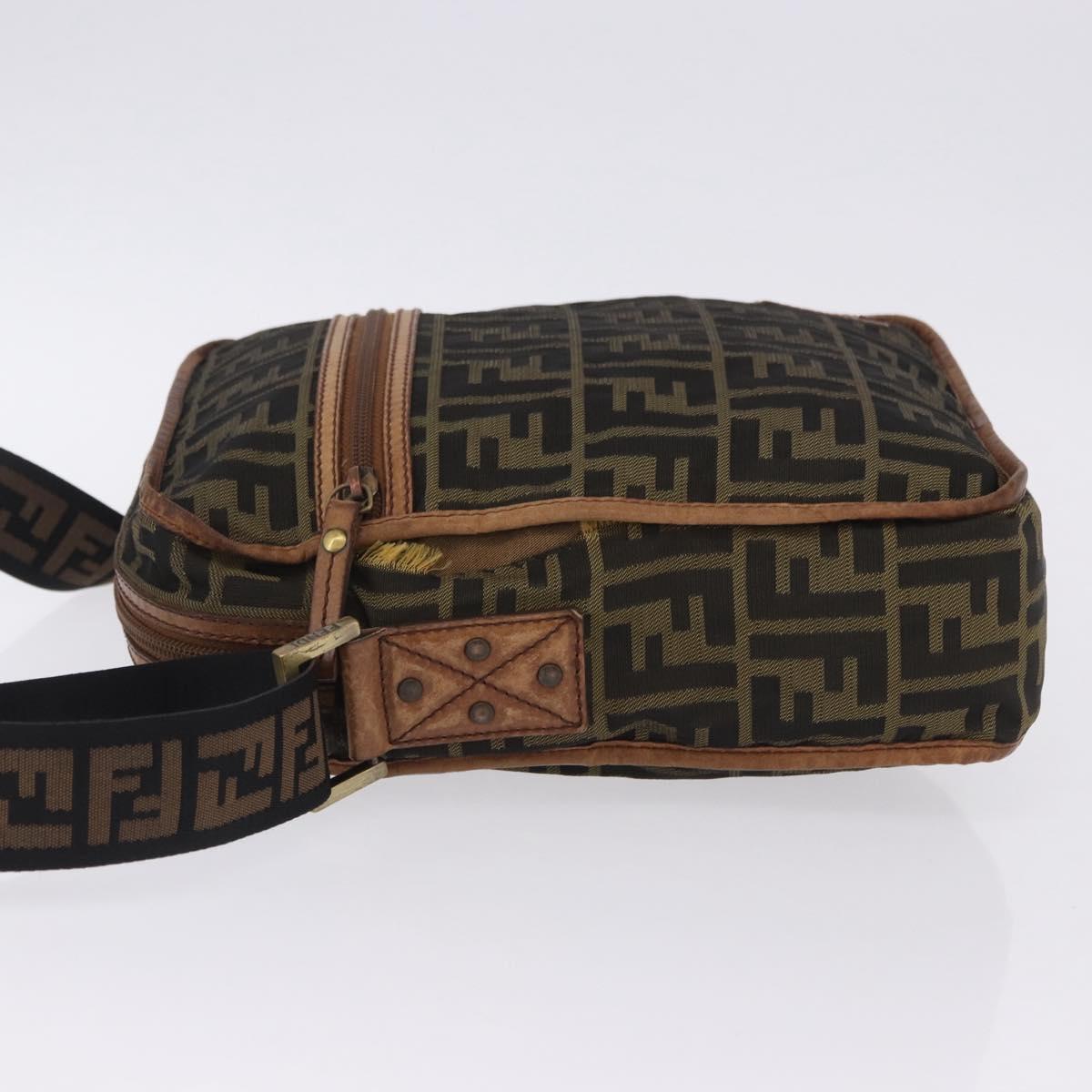 FENDI Zucca Canvas Shoulder Bag Brown Black Auth 202768