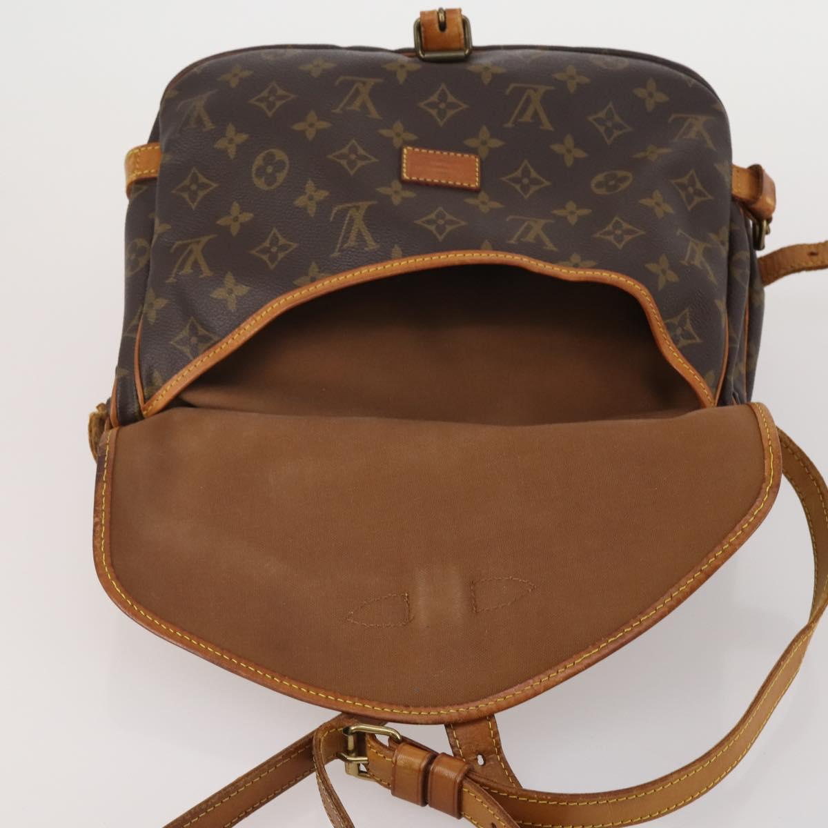 LOUIS VUITTON Monogram Saumur 30 Shoulder Bag M42256 LV Auth 202848