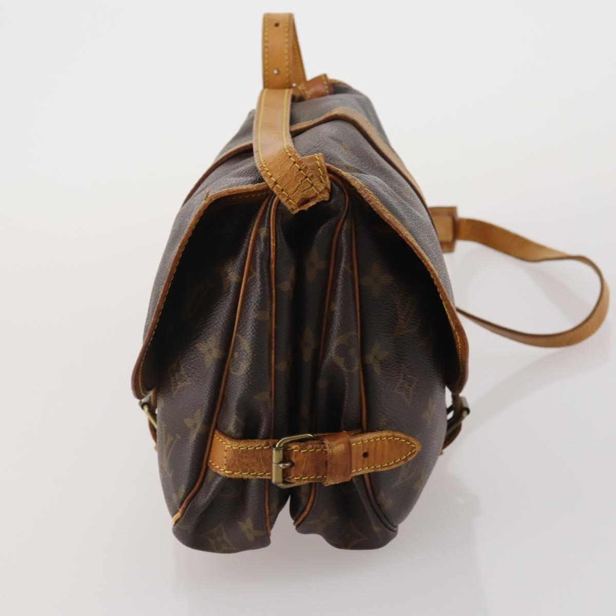 LOUIS VUITTON Monogram Saumur 30 Shoulder Bag M42256 LV Auth 202848
