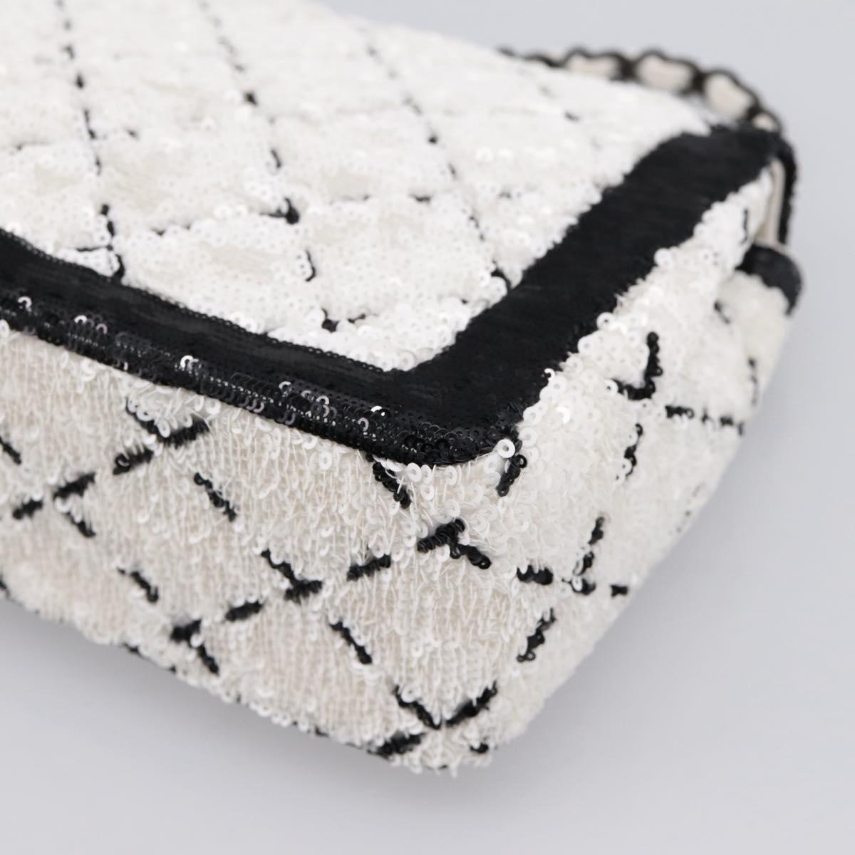 CHANEL Chain Matelasse 25 Shoulder Bag Sequin White CC Auth 202896SM