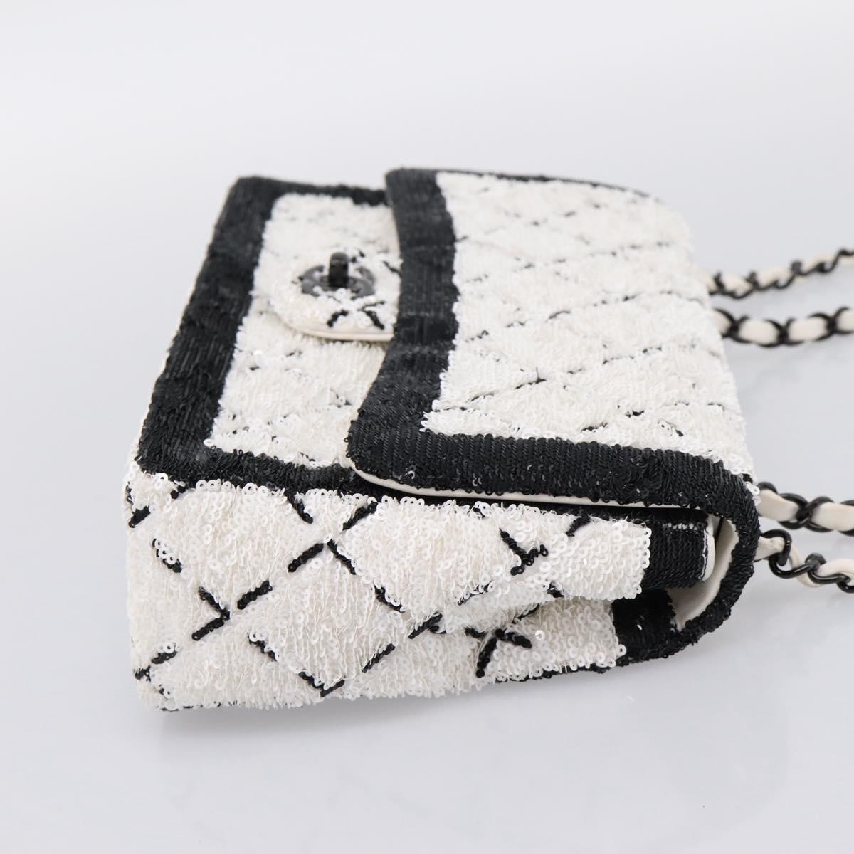 CHANEL Chain Matelasse 25 Shoulder Bag Sequin White CC Auth 202896SM