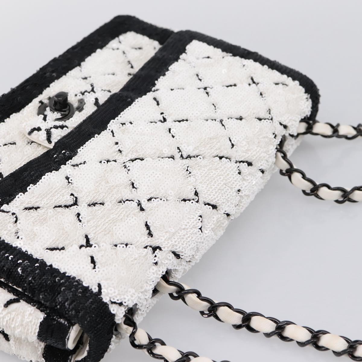 CHANEL Chain Matelasse 25 Shoulder Bag Sequin White CC Auth 202896SM