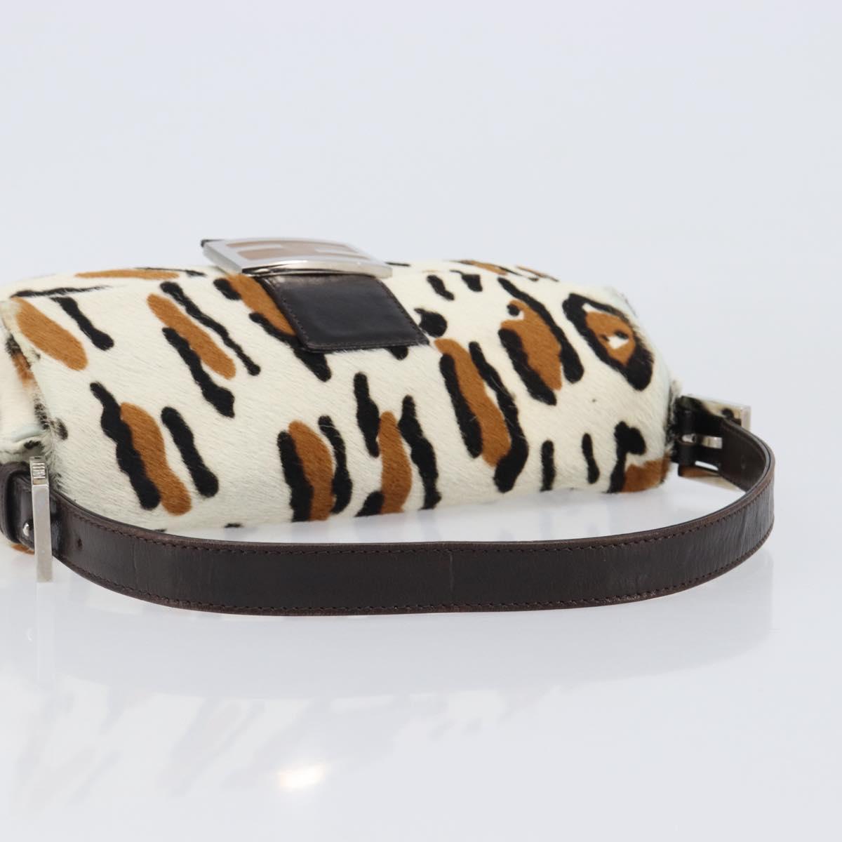 FENDI Mamma Baguette Shoulder Bag Harako leather Beige Silver Auth 202898SAM