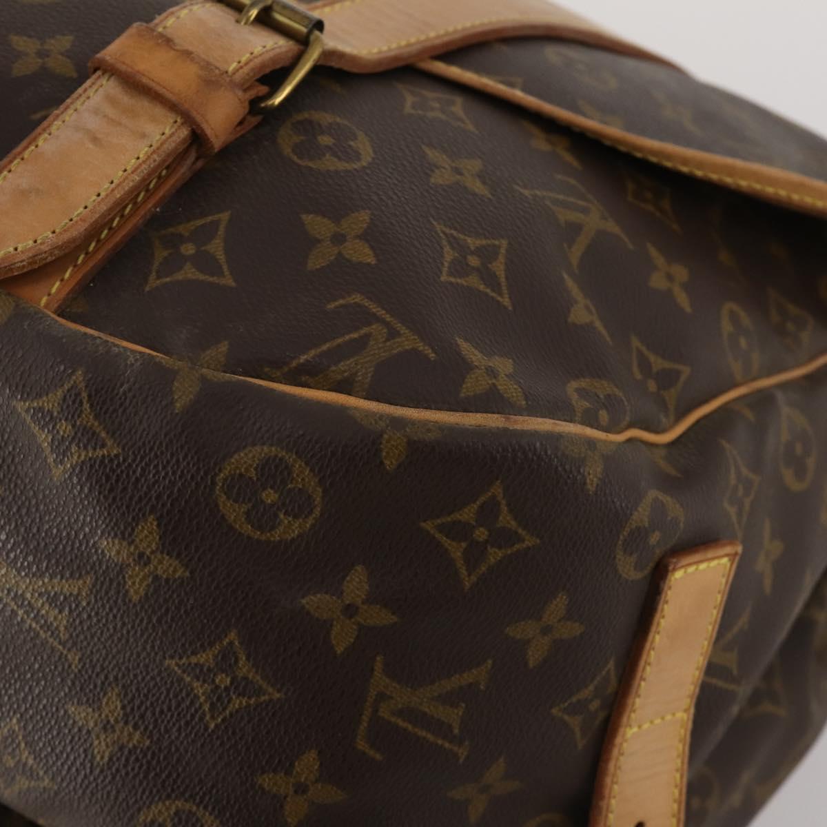 LOUIS VUITTON Monogram Saumur 43 Shoulder Bag M42252 LV Auth 202937