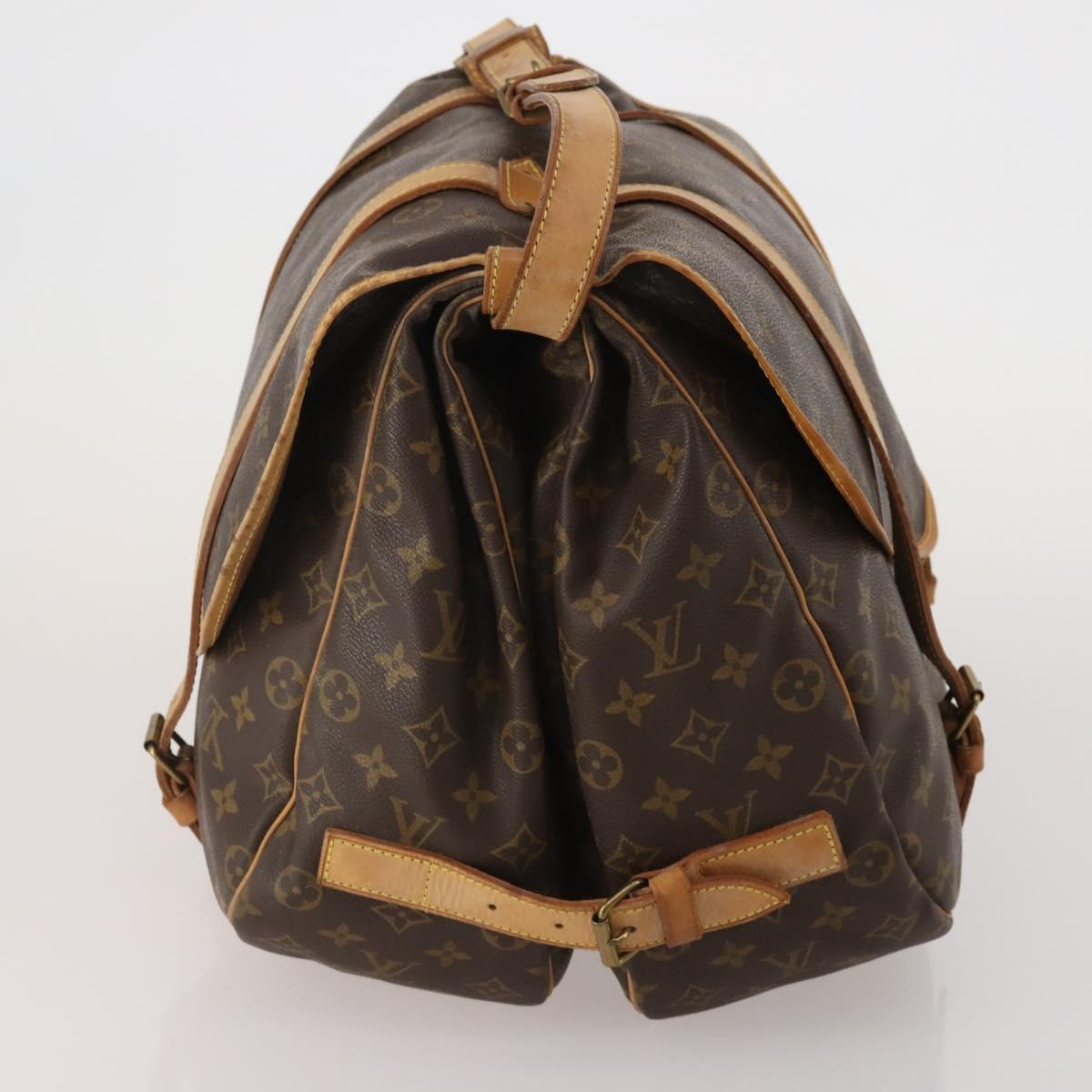 LOUIS VUITTON Monogram Saumur 43 Shoulder Bag M42252 LV Auth 202937