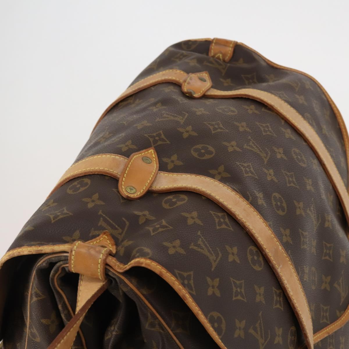 LOUIS VUITTON Monogram Saumur 43 Shoulder Bag M42252 LV Auth 202937