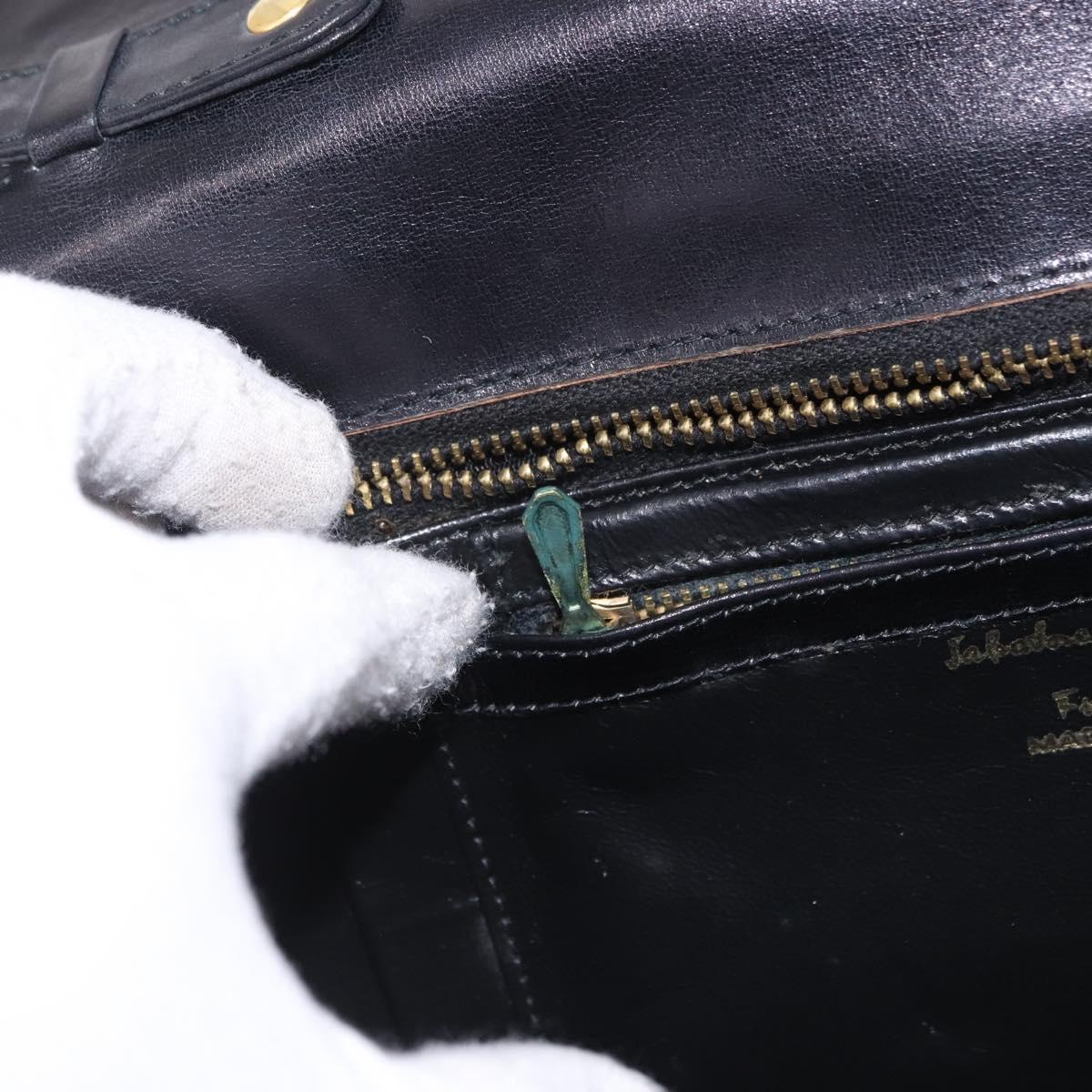 Salvatore Ferragamo Gancini Shoulder Bag Leather Black Gold Auth 202991A