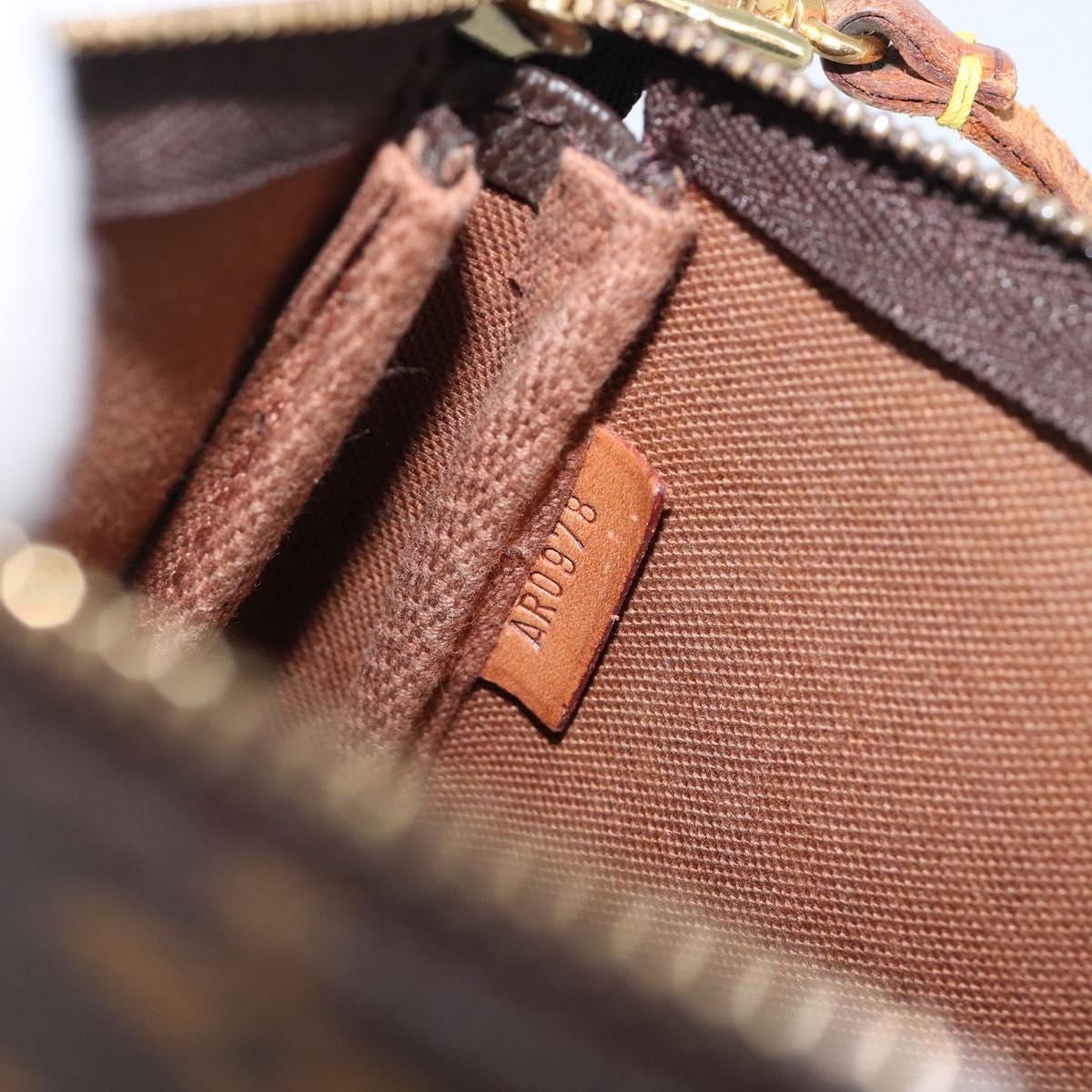 LOUIS VUITTON Monogram Pochette Accessoires Pouch M51980 LV Auth 203031