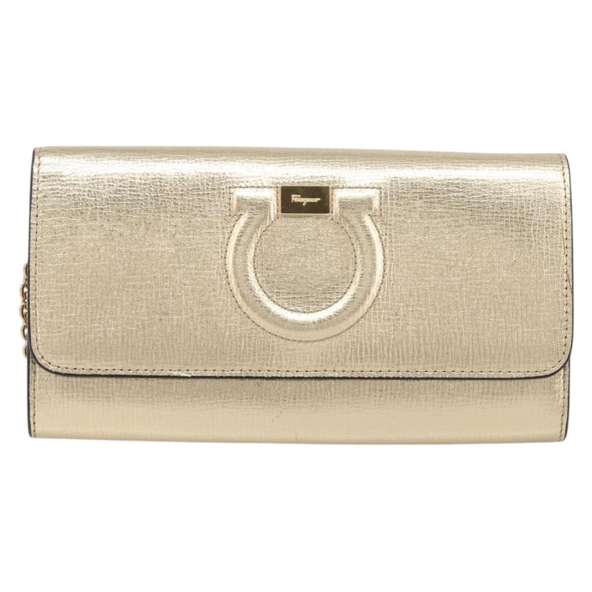 Salvatore Ferragamo Gancini Chain Shoulder Wallet Leather Gold Auth 203036V