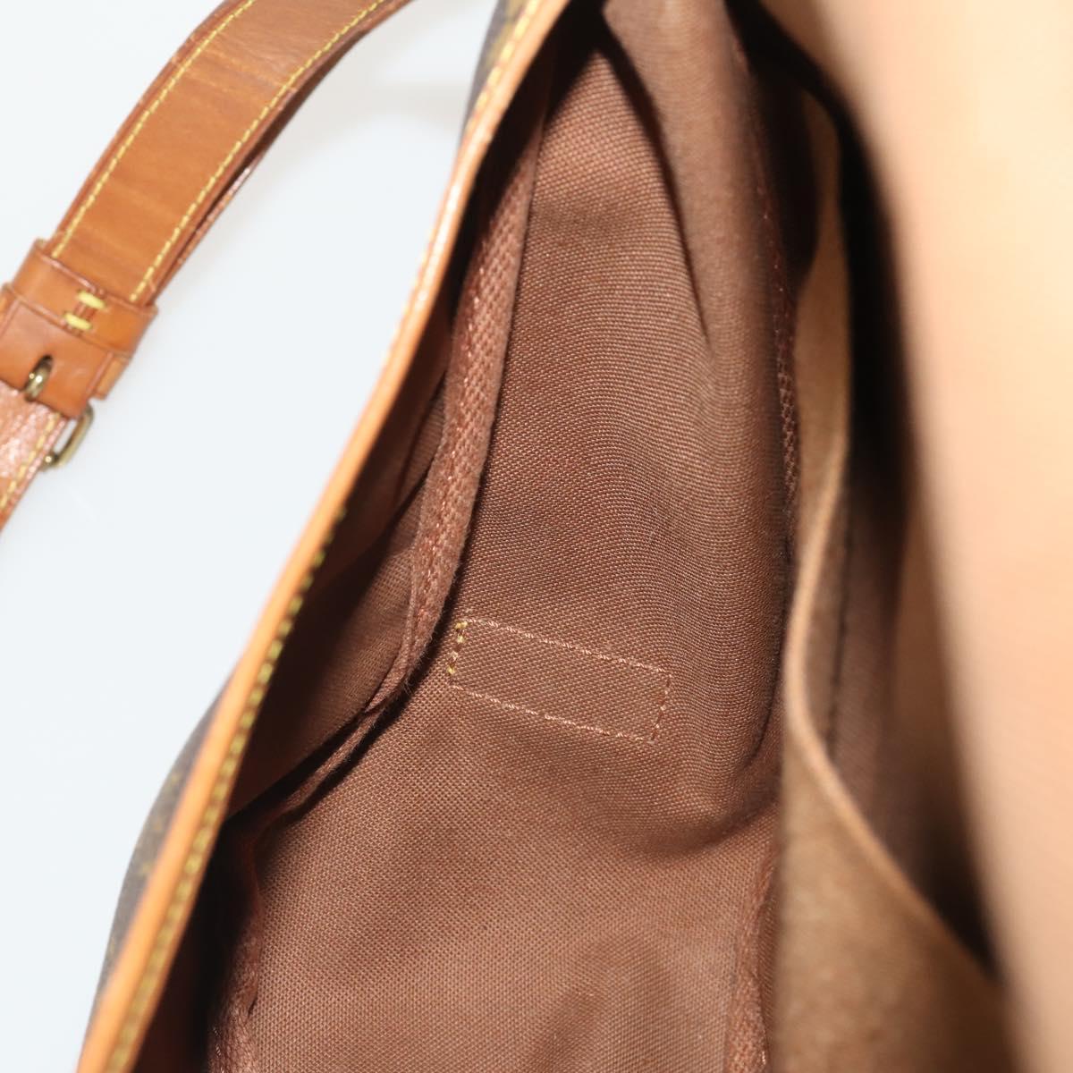 LOUIS VUITTON Monogram Saumur 35 Shoulder Bag M42254 LV Auth 203105