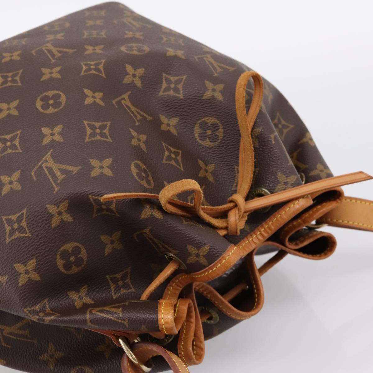 LOUIS VUITTON Monogram Petit Noe Shoulder Bag M42226 LV Auth 203112V