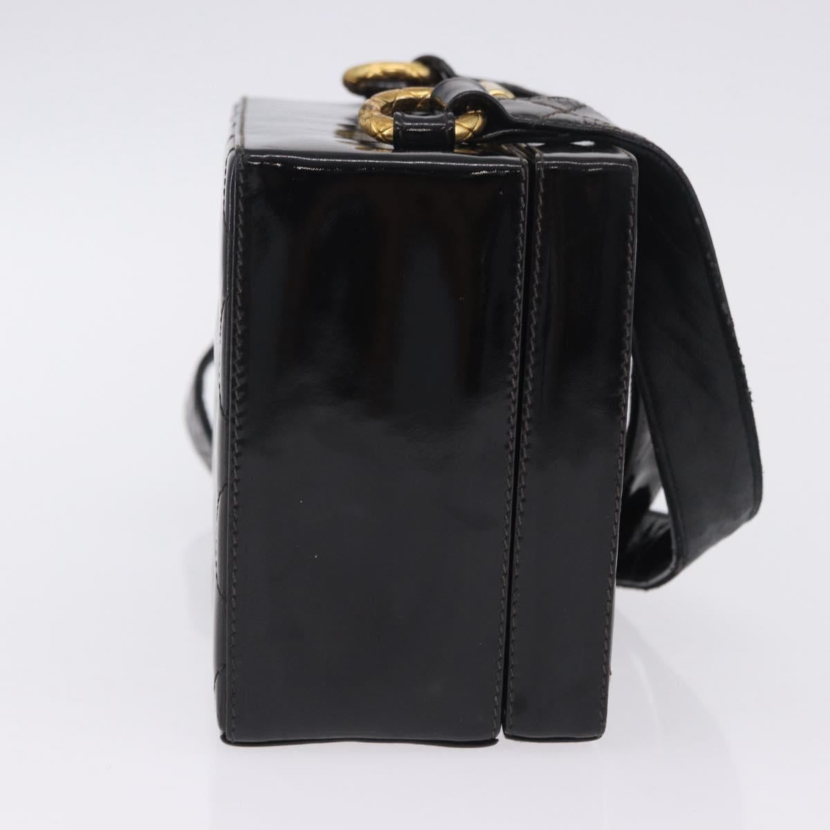 CHANEL Matelasse Shoulder Bag Patent Leather Black Gold CC Auth 203247
