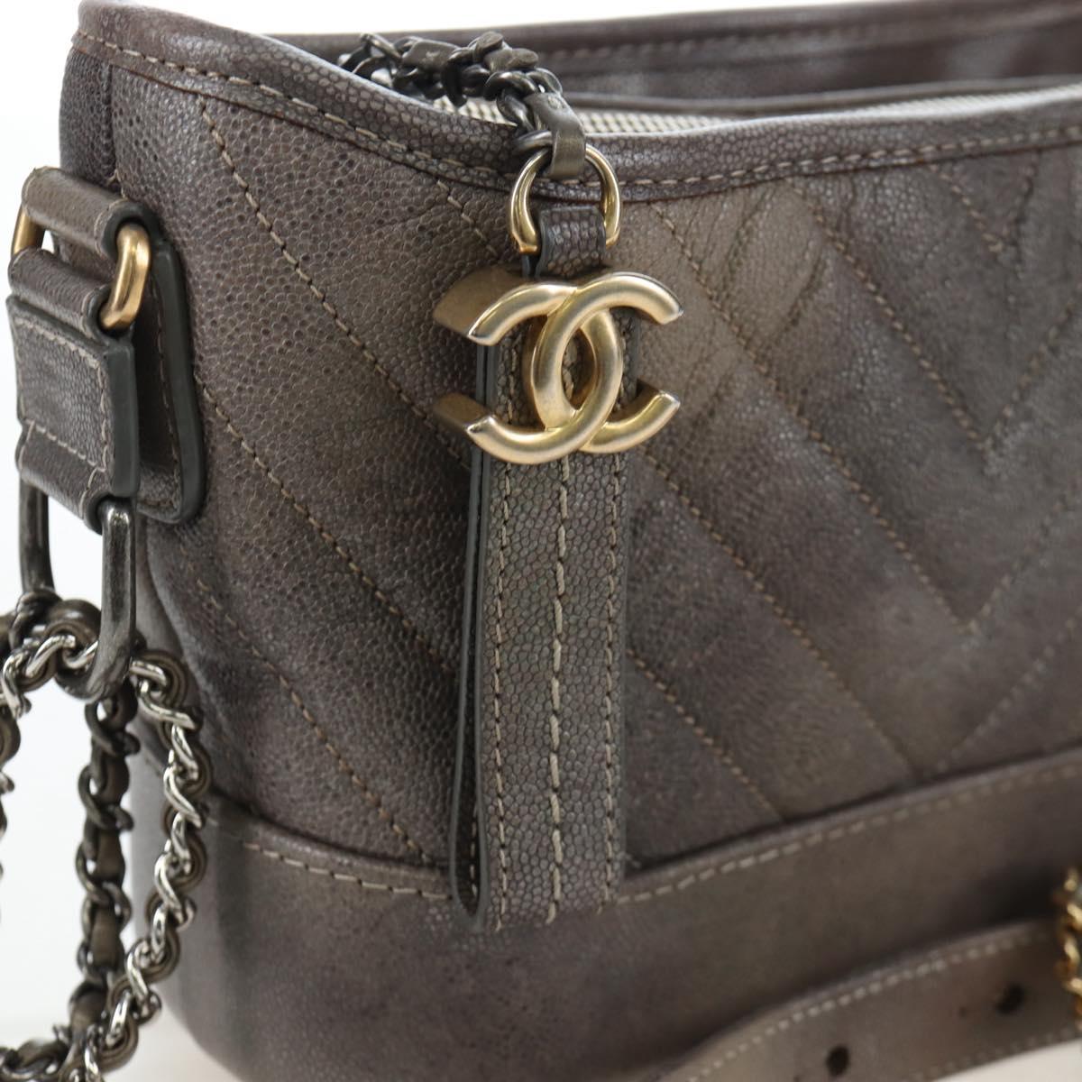 CHANEL Chain Gabriel De V Stitch Shoulder Bag Caviar Skin Gray CC Auth 203252V