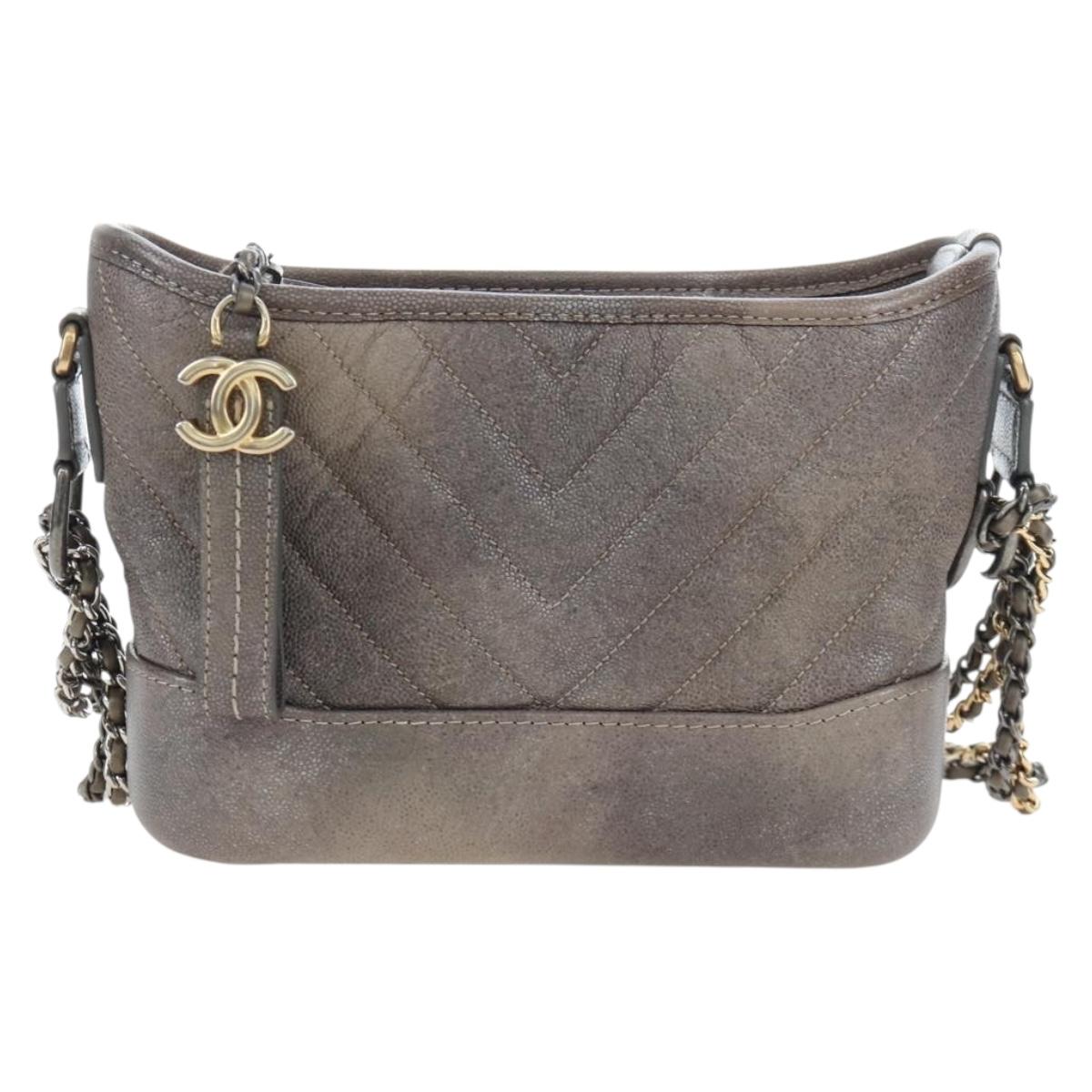 CHANEL Chain Gabriel De V Stitch Shoulder Bag Caviar Skin Gray CC Auth 203252V