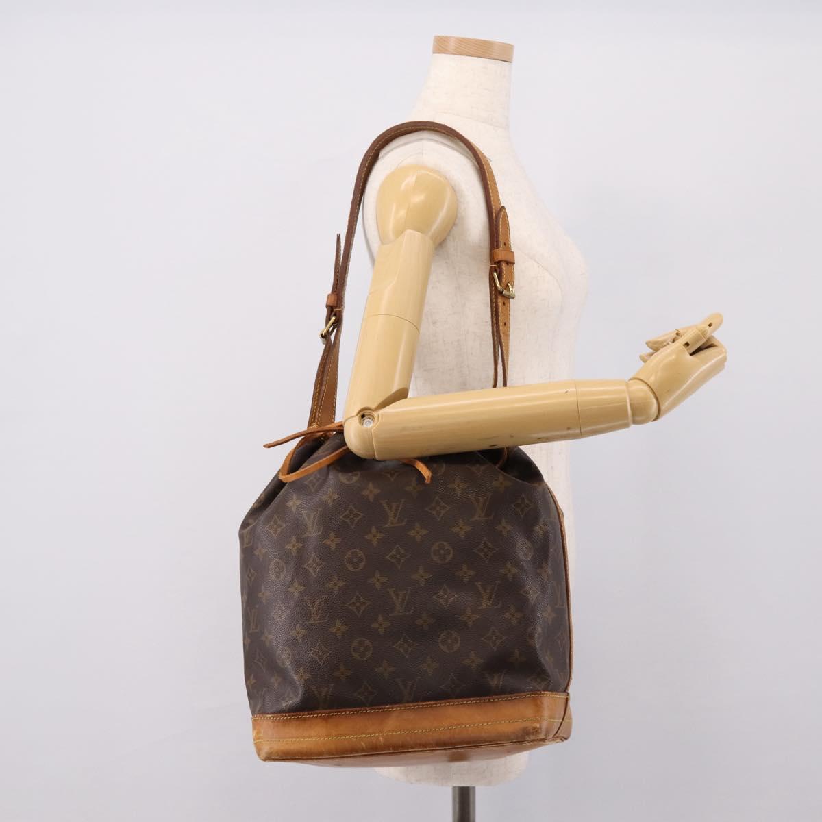 LOUIS VUITTON Monogram Noe Shoulder Bag M42224 LV Auth 203270