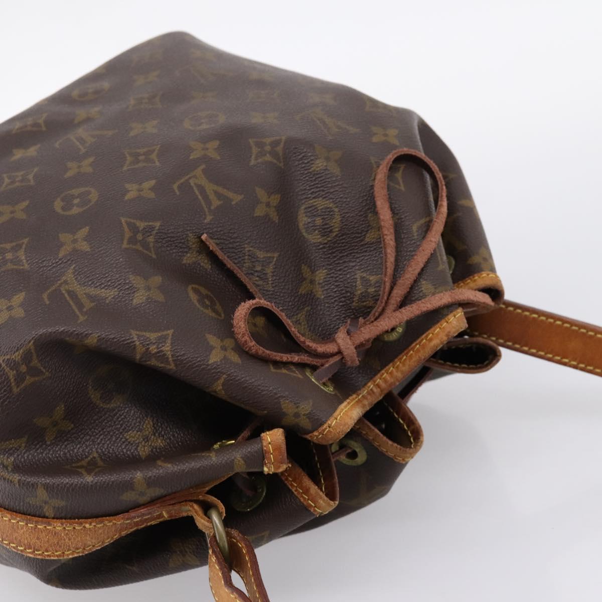 LOUIS VUITTON Monogram Petit Noe Shoulder Bag M42226 LV Auth 203276