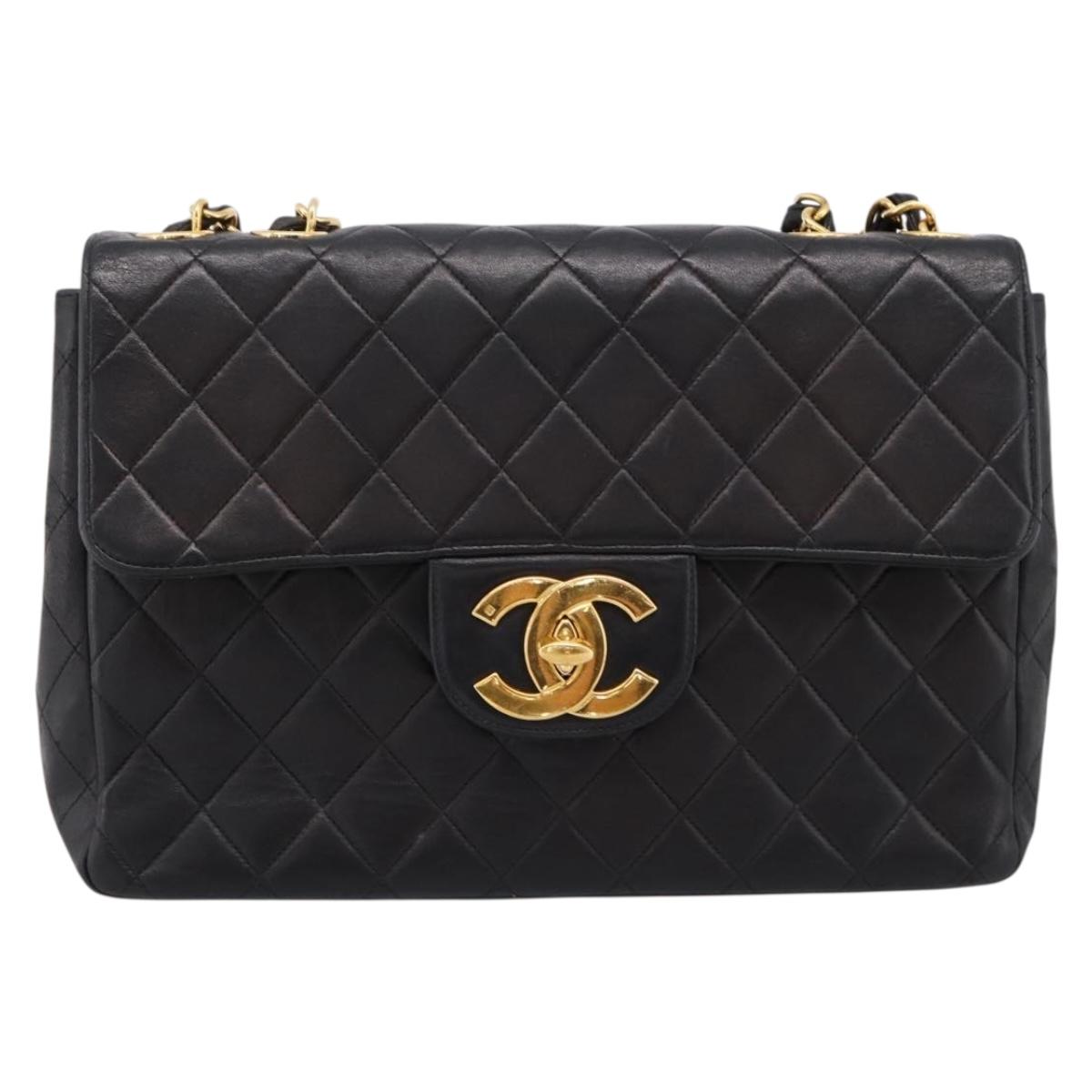 CHANEL Big Matelasse 30 Chain Shoulder Bag Lamb Skin Black Gold CC Auth 203491SAV