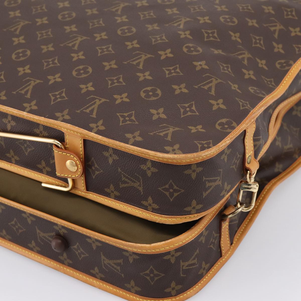 LOUIS VUITTON Monogram Portable Cabin Garment Cover M23420 LV Auth 203610