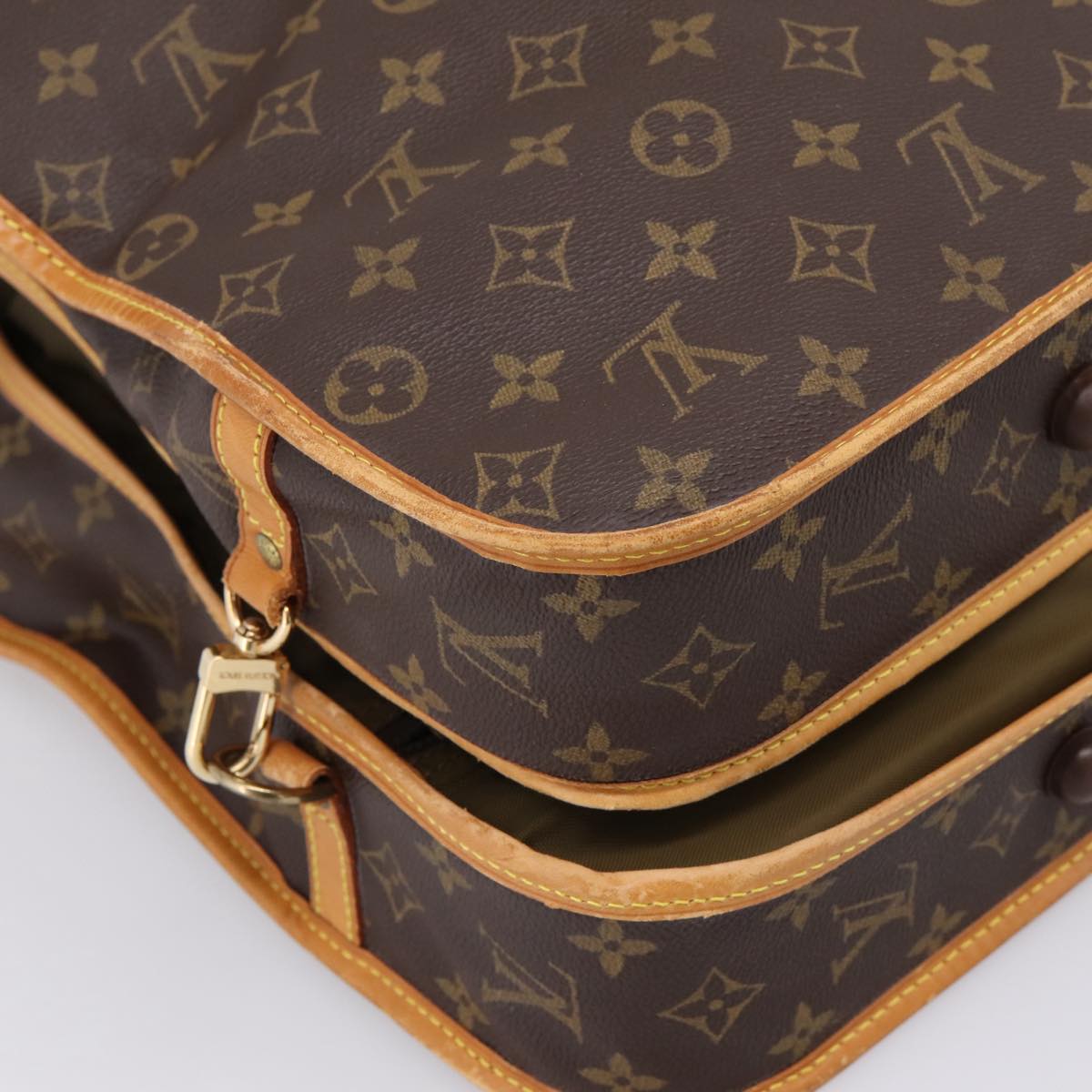 LOUIS VUITTON Monogram Portable Cabin Garment Cover M23420 LV Auth 203610