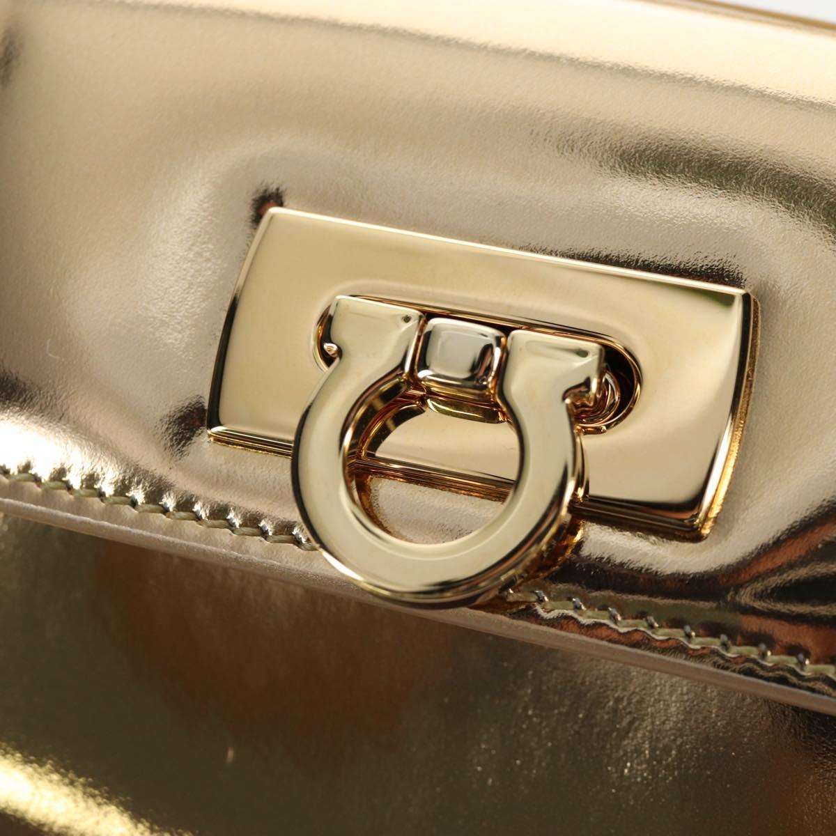 Salvatore Ferragamo Gancini Shoulder Bag Metallic leather Gold Auth 203812V