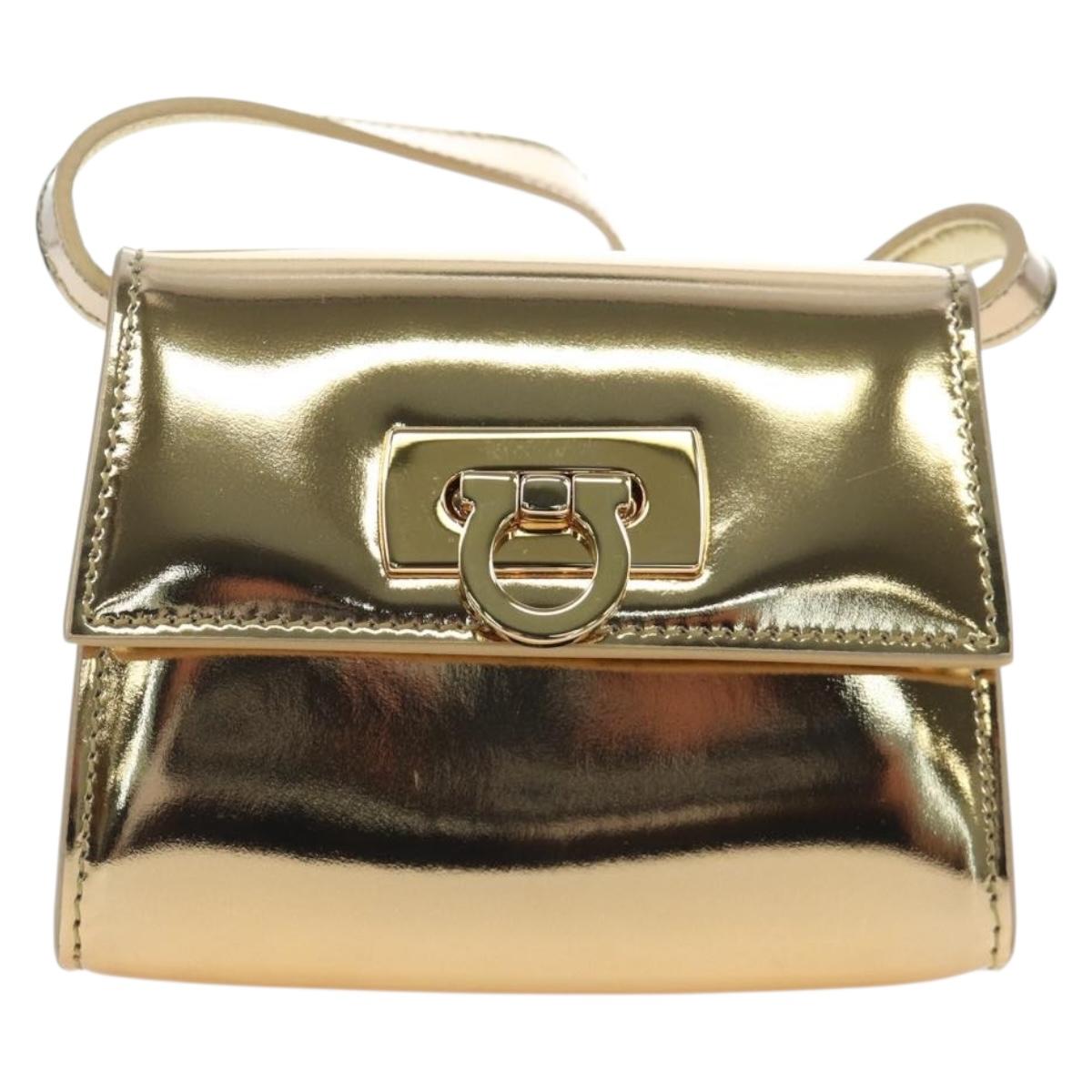 Salvatore Ferragamo Gancini Shoulder Bag Metallic leather Gold Auth 203812V