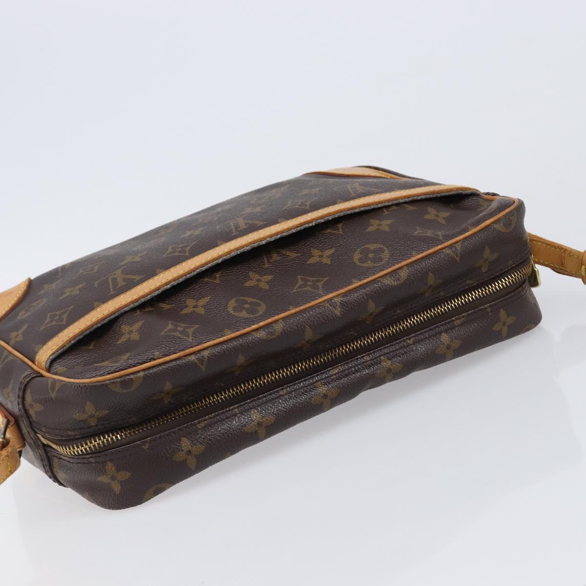 LOUIS VUITTON Monogram Trocadero 30 Shoulder Bag M51272 LV Auth 204050