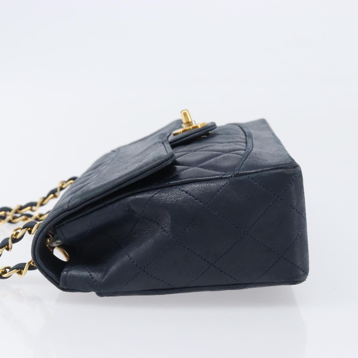 CHANEL Matelasse Chain Shoulder Bag Lamb Skin Navy Gold CC Auth 204122V