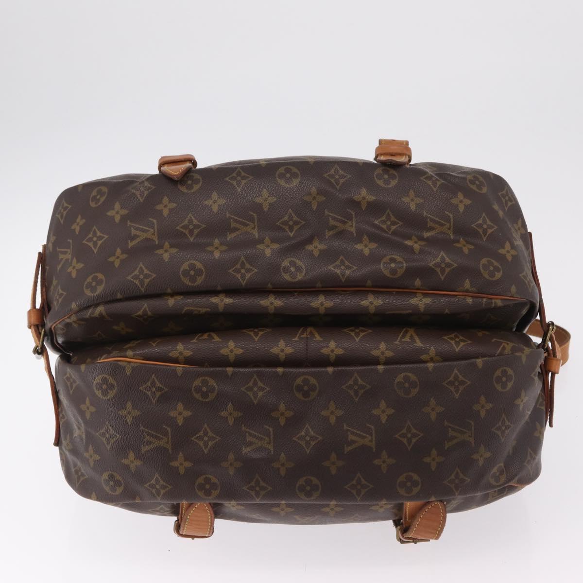 LOUIS VUITTON Monogram Saumur 43 Shoulder Bag M42252 LV Auth 204139
