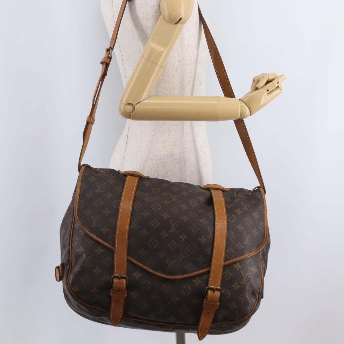 LOUIS VUITTON Monogram Saumur 43 Shoulder Bag M42252 LV Auth 204139