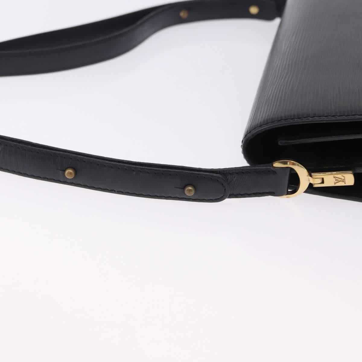 LOUIS VUITTON Epi Free Run Shoulder Bag Black M52402 LV Auth 204301