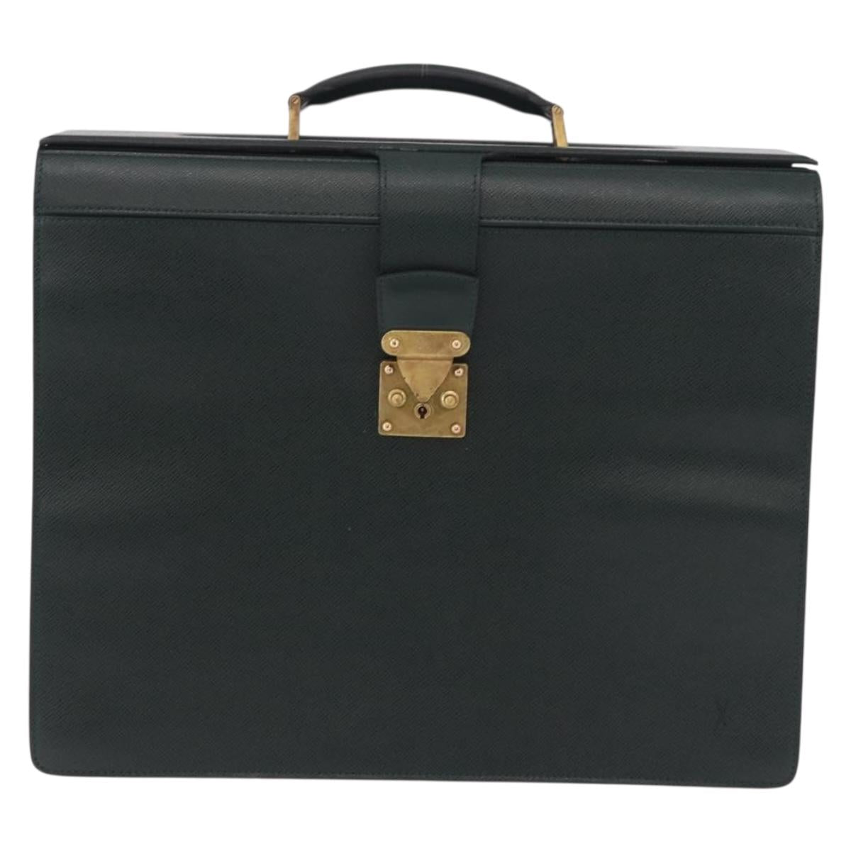 LOUIS VUITTON Taiga Pilot Case Ural Business Bag Epicea M30024 LV Auth 204312