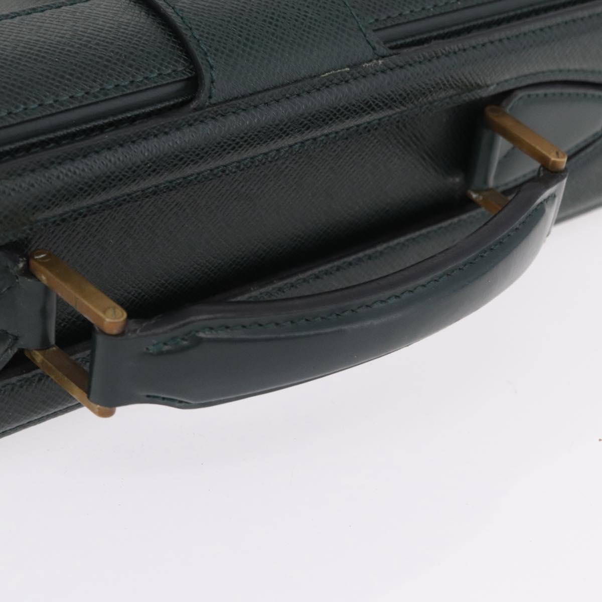 LOUIS VUITTON Taiga Pilot Case Ural Business Bag Epicea M30024 LV Auth 204312