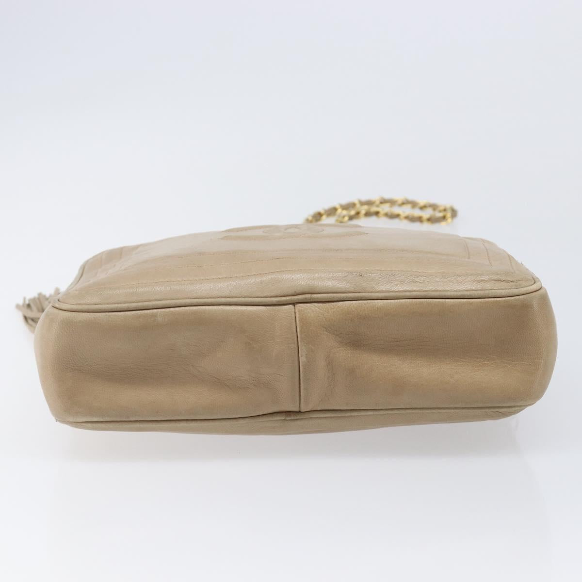 CHANEL Chain Shoulder Bag Leather Beige Gold Tone CC Auth 204639A